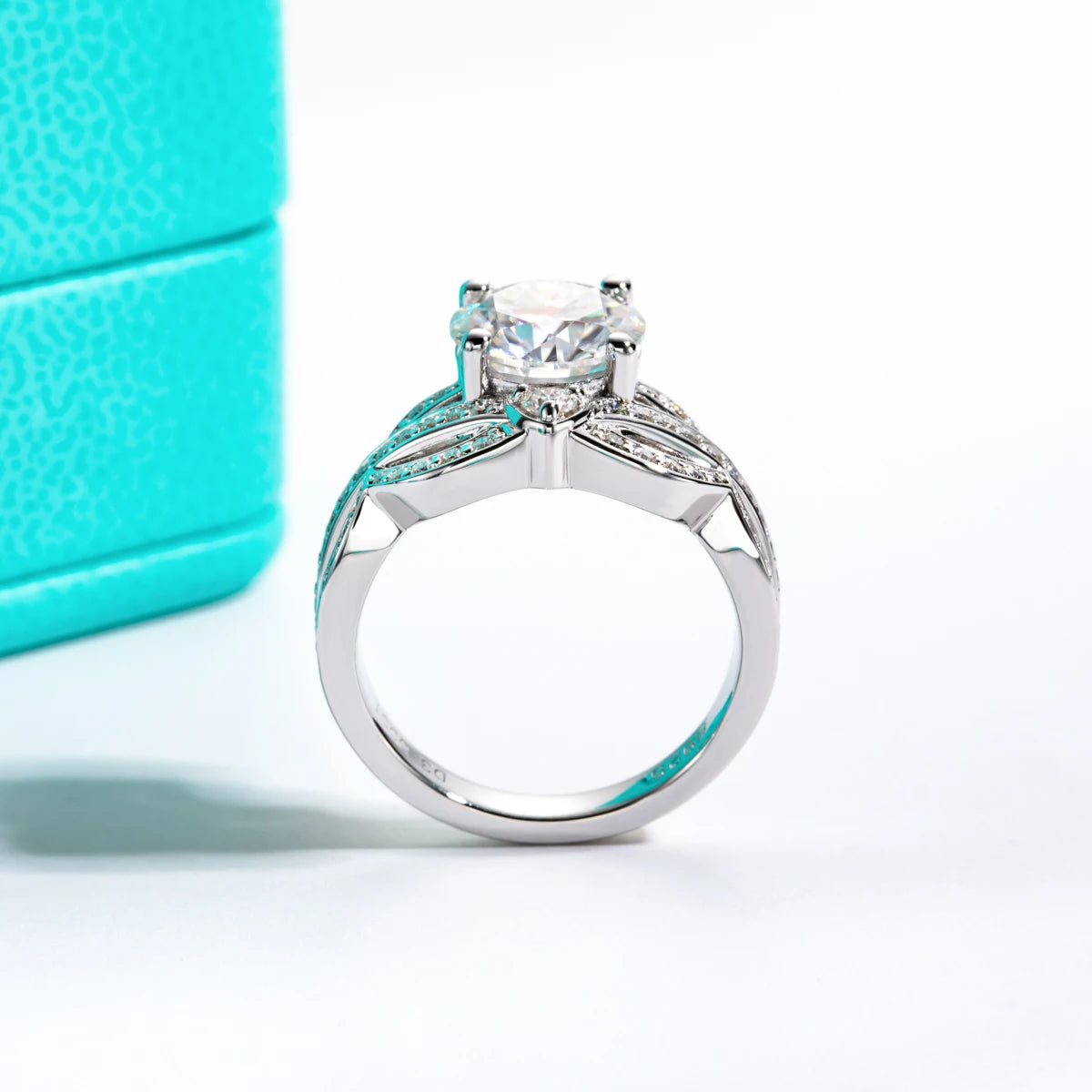 Aesir - Frigg Moissanite Ring
