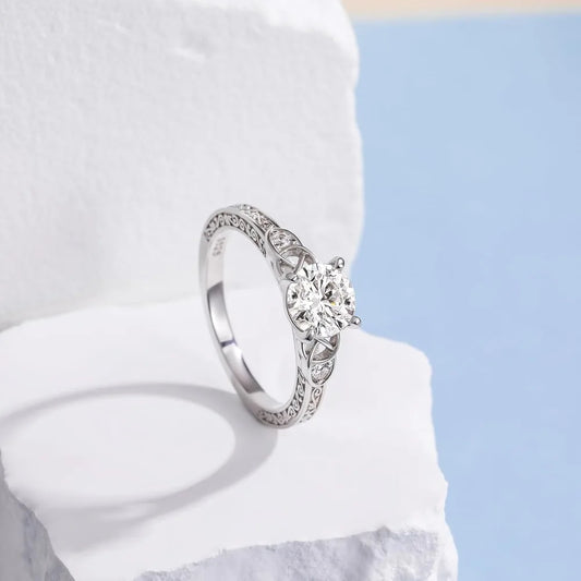 Aesir - Valhalla Engraved Moissanite Ring
