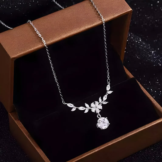 Aesir - Leaves of Yggdrasil Pendant