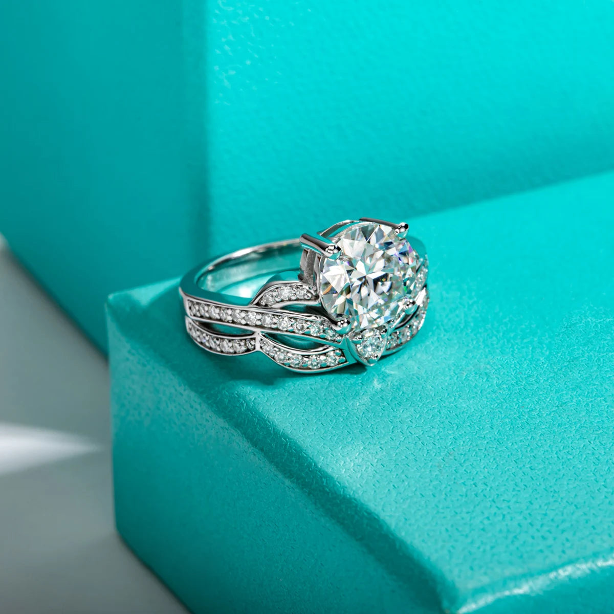 Aesir - Frigg Moissanite Ring